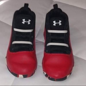 Under Armour Boys basketball shoes